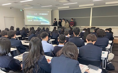 R5 駒澤大学「KOMAZAWA WELCOME DAY」授業風景１_20240322_01